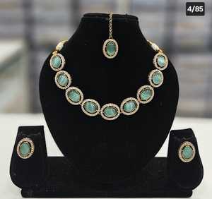 Latest Exclusive Designer Fashion Heavy Oval Shape Design Kundan And Pearl Studded <b>Jewellery</b> And Earring Collection For Women - Product Image 2