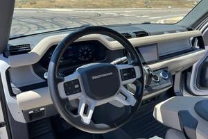 AUTO ELÉCTRICO IMPECABLE, LAND ROVER DEFENDER 110 S TURBO 2023, 4 CILINDROS, 4X4, LISTO PARA ENVIAR - Product Image 3