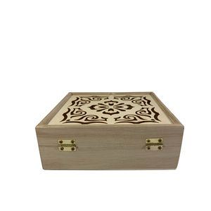 Caja Decorativa de Madera con Tapa Tallada, Caja de Almacenamiento de Joyas de Madera Maciza, Caja de Regalo de Madera con Parte Superior Calada para Joyas y Baratijas - Product Image 3