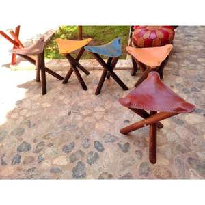 Taburete marroquí hecho a mano, puf otomano, cojín decorativo bohemio, reposapiés tradicional bereber, muebles para la sala de estar. - Product Image 1