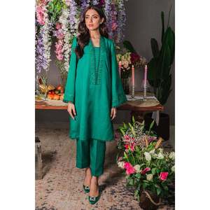Robe en satin vert printemps - Product Image 1