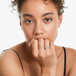 Bague de fiançailles vintage de luxe en argent 925 avec diamant brillant, finition plaquée or 18 carats/or rose, taille personnalisée, parfaite pour les mariages - Product Image 4