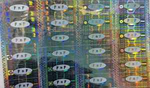 Etiquetas Adhesivas Holográficas Plateadas Personalizadas, Efecto Acromático Blanco, Alta Visibilidad, Identificación de Productos, Embalaje Digititech - Product Image 2