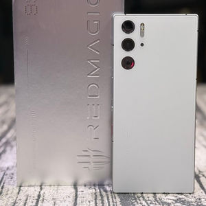 Red Magic 10 Pro Rose 7'' FHD Processeur 8 Coeurs 16 Go RAM 512 Go ROM 7000 mAh Téléphone Gaming 5G OEM ODM Garantie 3 Ans - Product Image 2