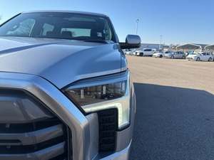 Camioneta Tundra Hybrid Limited HV CrewMax Cab 4WD Automática 2024, Asientos de Cuero Izquierdos, Cámara Trasera, Nueva/Usada en Venta - Product Image 5