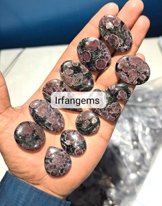 Grenat de haute qualité en mélange d'arfédonite et d'aventurine, formes et tailles variées, pierre pour la fabrication de bijoux, grenat, cristal, lot en gros - Product Image 2