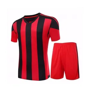 최고 품질의 팀 스포츠 착용 번호 및 이름 공장 제조 가격 최고의 판매 새로운 도착 축구 유니폼