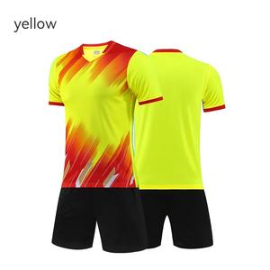 Uniforme de Fútbol Ligero y Personalizable en Colores y Diseños para Hombres y Equipos de Fútbol Masculino - Product Image 2