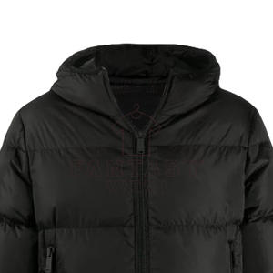 Chaqueta Acolchada Impermeable y Cortavientos de Gran Tamaño, Negra, Personalizada, Holgada, con Forro Cálido y Acolchado - Product Image 5