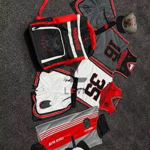 Ensemble de basket-ball personnalisable de haute qualité, respirant, tailles sur mesure, maillot et short imprimés, sac inclus - Product Image 5