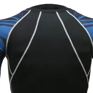 Rashguard pour homme confortable et à séchage rapide, Rashguard pour homme ajusté et athlétique, Rashguard pour homme respirant et léger - Product Image 5