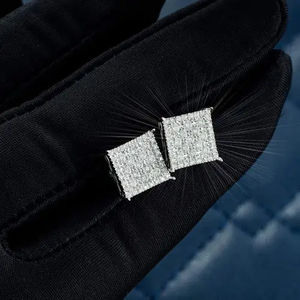 ต่างหูเพชรโมอิสยอดนิยมของขวัญที่สมบูรณ์แบบสำหรับงานแต่งงานและวันครบรอบต่างหูเพชรที่ชัดเจน - Product Image 4