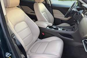 รถจักรยานยนต์ Jaguar XF 35t Prestige ปี 2017 มือสอง พวงมาลัยซ้าย - Product Image 2