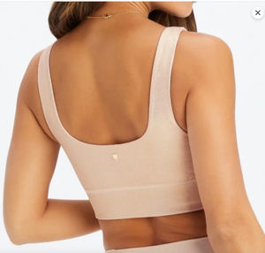Conjunto de sujetador y mallas de cintura alta Fabletics Revitalize Gold Hologram Oasis para mujer de secado rápido antibacteriano y Anti-UV de alta calidad - Product Image 3