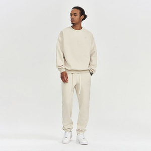 Ensemble de survêtement décontracté pour homme en molleton de coton tricoté, coupe ajustée, de qualité supérieure, respirant, personnalisable, pour l'hiver, poids moyen, couleur unie - Product Image 1