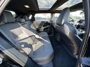 SUV ELÉCTRICO MODERNO DE BAJO KILOMETRAJE 2023 BZ4X XLE 4DR CON CABINA ESPACIOSA CARGA RÁPIDA Y POTENCIA DE MOTOR DUAL PARA ACELERACIÓN RÁPIDA - Product Image 4