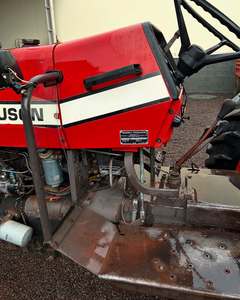 MF 290 เป็นเครื่องจักรกลการเกษตรที่ได้รับการพิสูจน์แล้ว ออกแบบมาเพื่อให้แสดงประสิทธิภาพสูงสุดในการทำงานเกษตรที่มีความต้องการสูง - Product Image 6