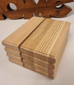 Juego de Posavasos Clásicos de Madera de Nogal, Posavasos Cuadrados Duraderos Hechos a Mano de Primera Calidad, 300 mm de Diámetro, 5 mm de Grosor, por Saniya Handicrafts - Product Image 2