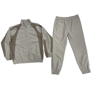 OEM personnalisé unisexe de haute qualité en nylon imperméable coupe-vent respirant grande taille maternité hiver entraînement costume - Product Image 1