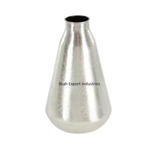 <b>Unique</b> Design Aluminum Flower <b>Vases</b> Luxury Home & Wedding Tabletop Decoration Silver Finished Metal Flower <b>Vases</b> - Product Image 3