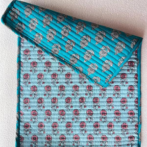 Sets de table en coton imprimé à blocs matelassés, réversibles, avec design amovible pour la décoration de la maison et les cafés pour Diwali - Product Image 1