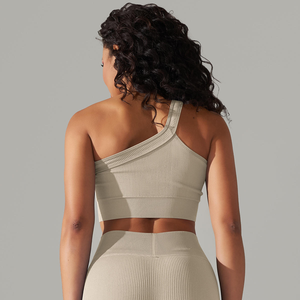 Ensemble de sport deux pièces taille haute pour femme – Soutien-gorge de sport marron sans couture et short extensible – Tenue de fitness unie 2 pièces - Product Image 2