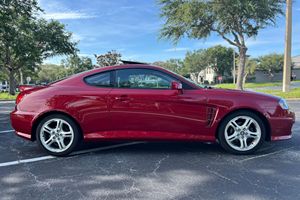 Hyundai Tiburon SE 2005 d'occasion, excellent état, prêt à être expédié - Product Image 3