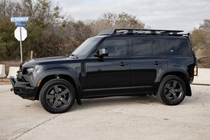 Land Rover Defender 110 V8 2024 USADO EN EXCELENTES CONDICIONES, 8,100 Millas, Motor V8 Supercargado de 518 hp, 4x4, Propiedad de Texas - Product Image 4