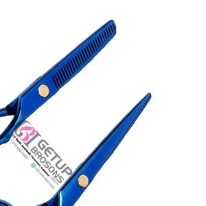 กรรไกรซอยผมคุณภาพสูง สีน้ำเงินพลาสม่า ดีไซน์ทันสมัย ด้ามเซรามิกสำหรับคนถนัดขวา ใบมีดสแตนเลส รับทำโลโก้ตามสั่ง สำหรับร้านเสริมสวย - Product Image 4