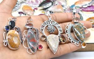 จี้อัญมณีหลากสีสไตล์วินเทจเครื่องประดับทองเหลืองคริสเตียนทำด้วยมือสร้อยคอแฟชั่น - Product Image 4