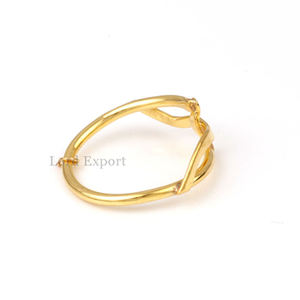 Meilleure vente Bague empilable en forme de vague en argent sterling 925 fait à la main pour femme Plaqué or 18 carats Bijoux fins polis - Product Image 5