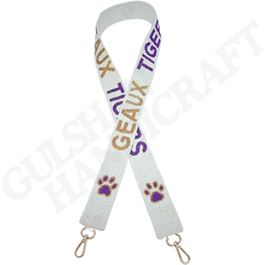 Hermoso cinturón bordado a mano con diseño de AMOR en blanco y rojo para niñas de la India - Product Image 4