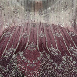 Perles de travail manuel en tissu de soie importées de qualité supérieure Technique tissée en chaîne imperméable pour les saris de mariée Lehengas tenues de fête - Product Image 1