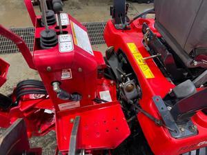 รถแทรกเตอร์มือสอง GC2410แมสซีย์เฟอร์กูสัน - Product Image 2