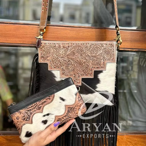 Nouveau véritable sac à main en cuir de fourrure de vachette usiné occidental fabriqué à la main femmes sac de soirée élégant et pochette en fourrure usinée ensemble Combo Unique - Product Image 1