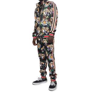 ชุดวิ่งจ๊อกกิ้งสำหรับผู้ชายชุดวอร์มสำหรับใส่เล่นกีฬากำหนดโลโก้ได้เอง - Product Image 4