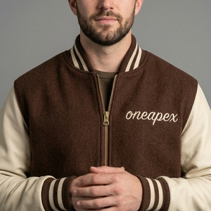 Blouson Bomber Marron pour Homme avec Manches en Cuir Crème, Col et Poignets en Maille Côtelée Mélange de Laine Personnalisé, Veste Décontractée Streetwear, Vente en Gros - Product Image 4