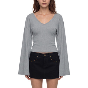 Camiseta Corta de Algodón Ligero para Mujer con Mangas Campana - Top Holgado de Verano Estilo Urbano - Product Image 3
