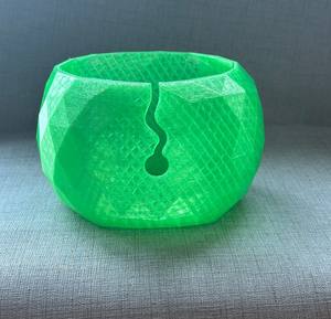 Bol en fil de luxe fait main de qualité en bois massif avec un design merveilleux parfait pour le tricot et le crochet - Product Image 5