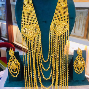 Ensemble de Bijoux Vintage de Mode 24 Carats Or Dubai, Cadeau Classique en Cuivre pour Anniversaire, Incluant Collier, Boucles d'Oreilles et Joncs pour USA Turquie - Product Image 1