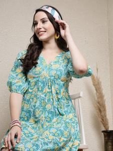 Vestido corto de algodón con flores indias hecho a mano para mujer Ropa de fiesta de moda con regalo nupcial personalizado a la venta. - Product Image 2