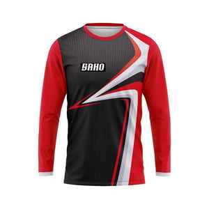 Usine de vêtements de sport basée au Pakistan fabriquant des sweats à col ras du cou GAA avec production rapide et options d'identité de club personnalisées - Product Image 4