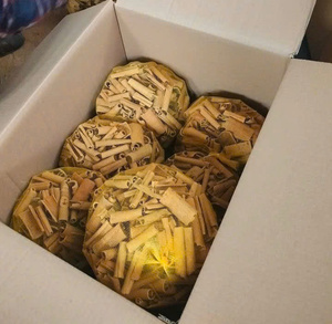 Offre Spéciale : Rouleaux de Cannelle de Saigon Fabriqués au Vietnam, Conformes aux Normes Internationales, Prix Usine, Conditionnés en Boîtes de 10 kg - Product Image 2