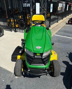 John Deere เครื่องตัดหญ้ามีจำหน่ายแล้วในขณะนี้ที่มีคุณภาพและสมรรถนะที่เชื่อถือได้สร้างขึ้นเพื่อเครื่องยนต์ที่ทรงพลังใช้งานในระยะยาว - Product Image 3