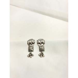 ต่างหูเงินแท้ 925 รุ่นทริดา กาจรัจ ดีไซน์ห้อยแบบกุงรูสุดเก๋ - Product Image 1