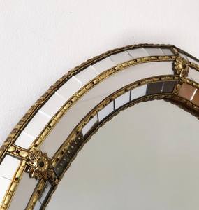 Miroir ovale vintage de style vénitien Hollywood Regency en or Espagne - Product Image 4
