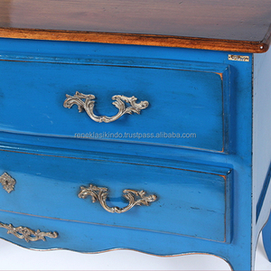 Vitrinas y Muebles de Exhibición No. 5001 en Venta, Hecho de Caoba Seleccionada con un Acabado Liso a un Precio Accesible - Product Image 6