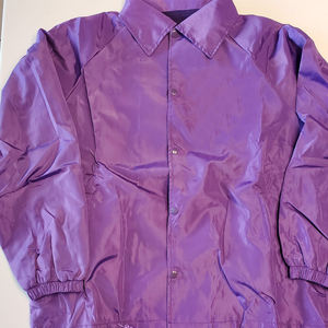 Veste légère brodée pour femmes de sororité, veste personnalisée à lignes croisées brodées pour femmes de sororité - Product Image 1