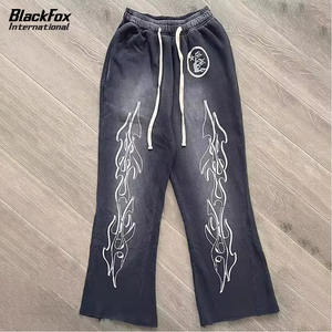 Logotipo personalizado en diferentes colores Diseño único Ropa de calle Pantalones de Jogger de algodón 100% de alta calidad Pantalones de chándal Acampanados para hombres - Product Image 2