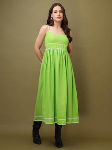 Robe Maxi sans manches à col rond et évasée pour femmes - Product Image 5